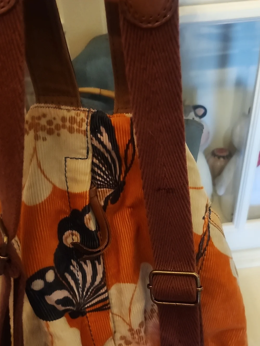Lucky Brand Blue & Orange Floral Butterfly Drawstring Women’s Backpack - Picture 6 of 9